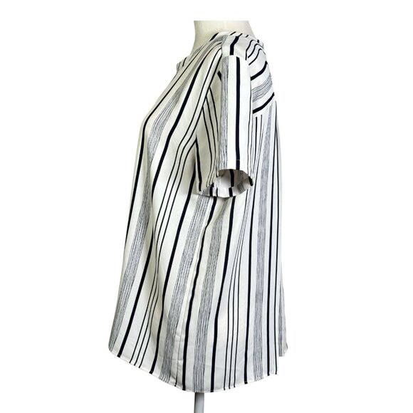 Ann Taylor LOFT Blouse Top M Womens Stripe White Black Short Sleeve Button Back - Picture 2 of 6